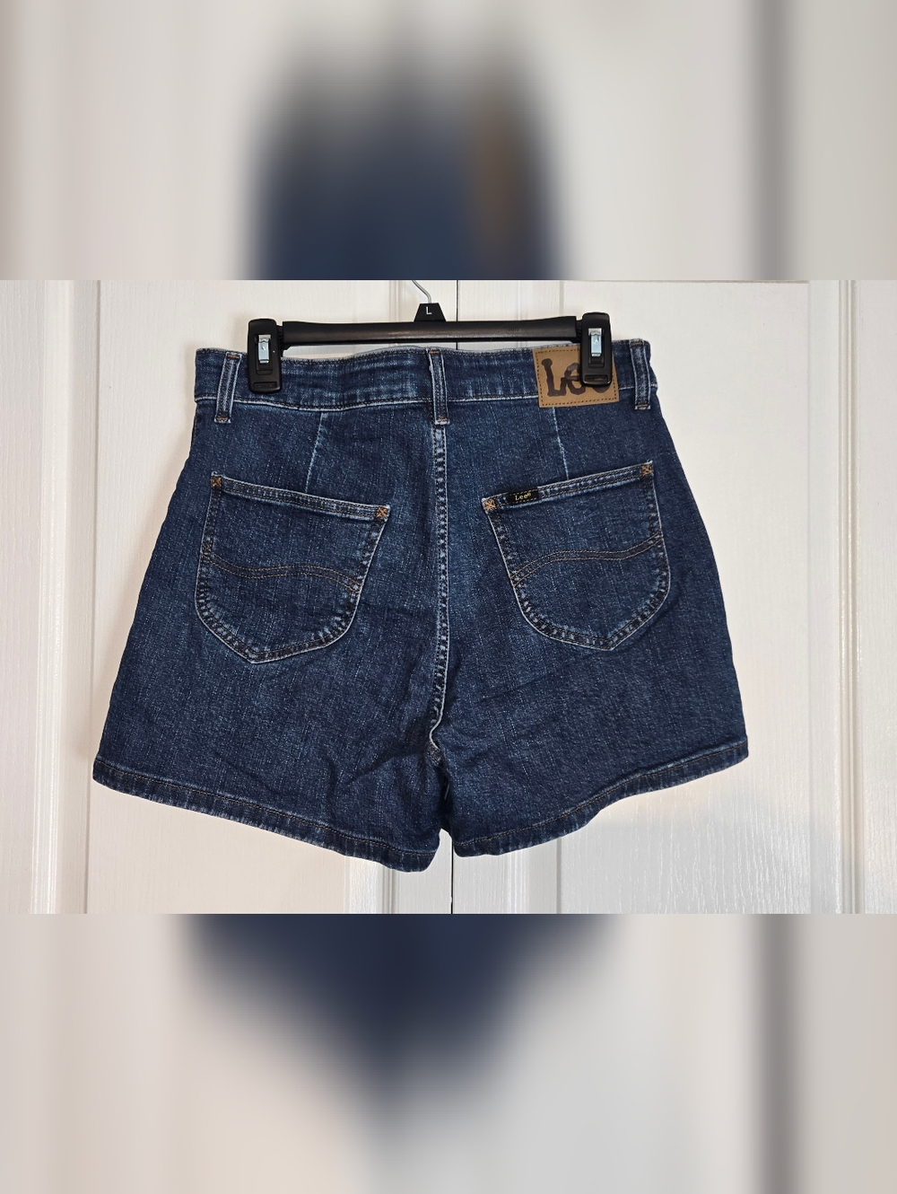 Lee High-Waist Denim Shorts in Dark Blue Size 12 Medium - Picture 2 of 11